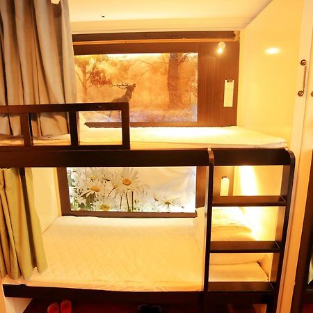Infinite Stars Us Youth Hostel Чънду Екстериор снимка