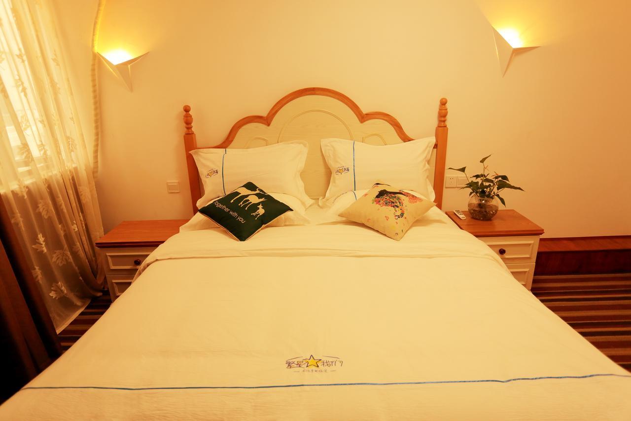 Infinite Stars Us Youth Hostel Чънду Екстериор снимка
